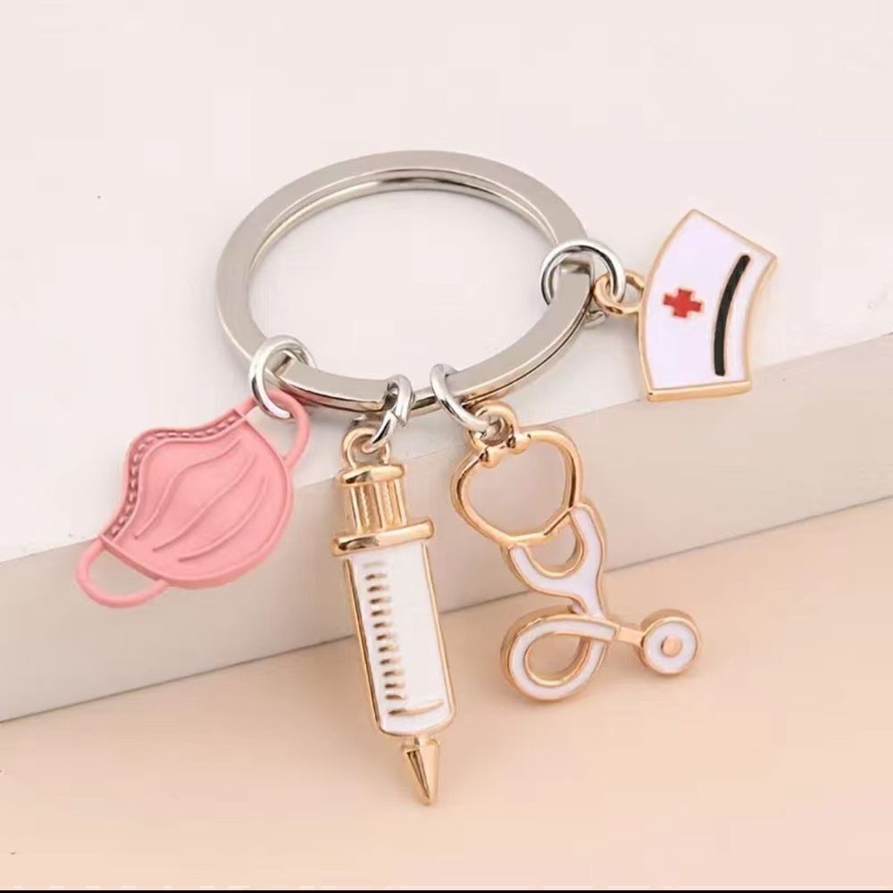 Car Nurse Doctor Mask Key Ring, Medical Aid Personnel Car Key Chain